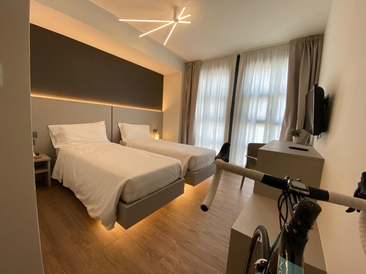 Fly Bike Hotel Тренто Экстерьер фото