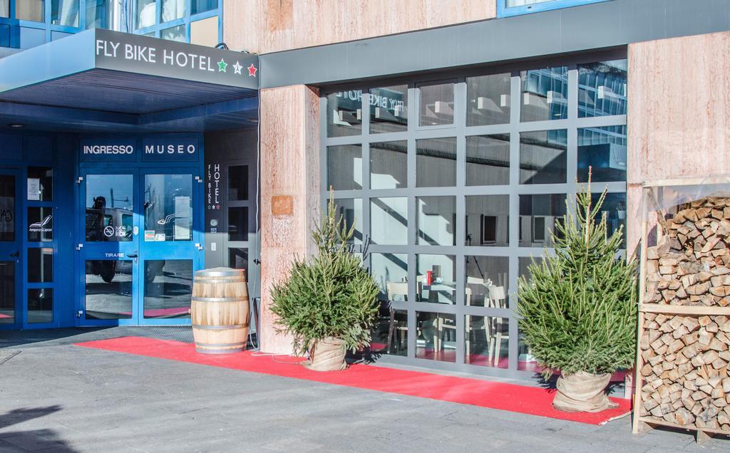 Fly Bike Hotel Тренто Экстерьер фото