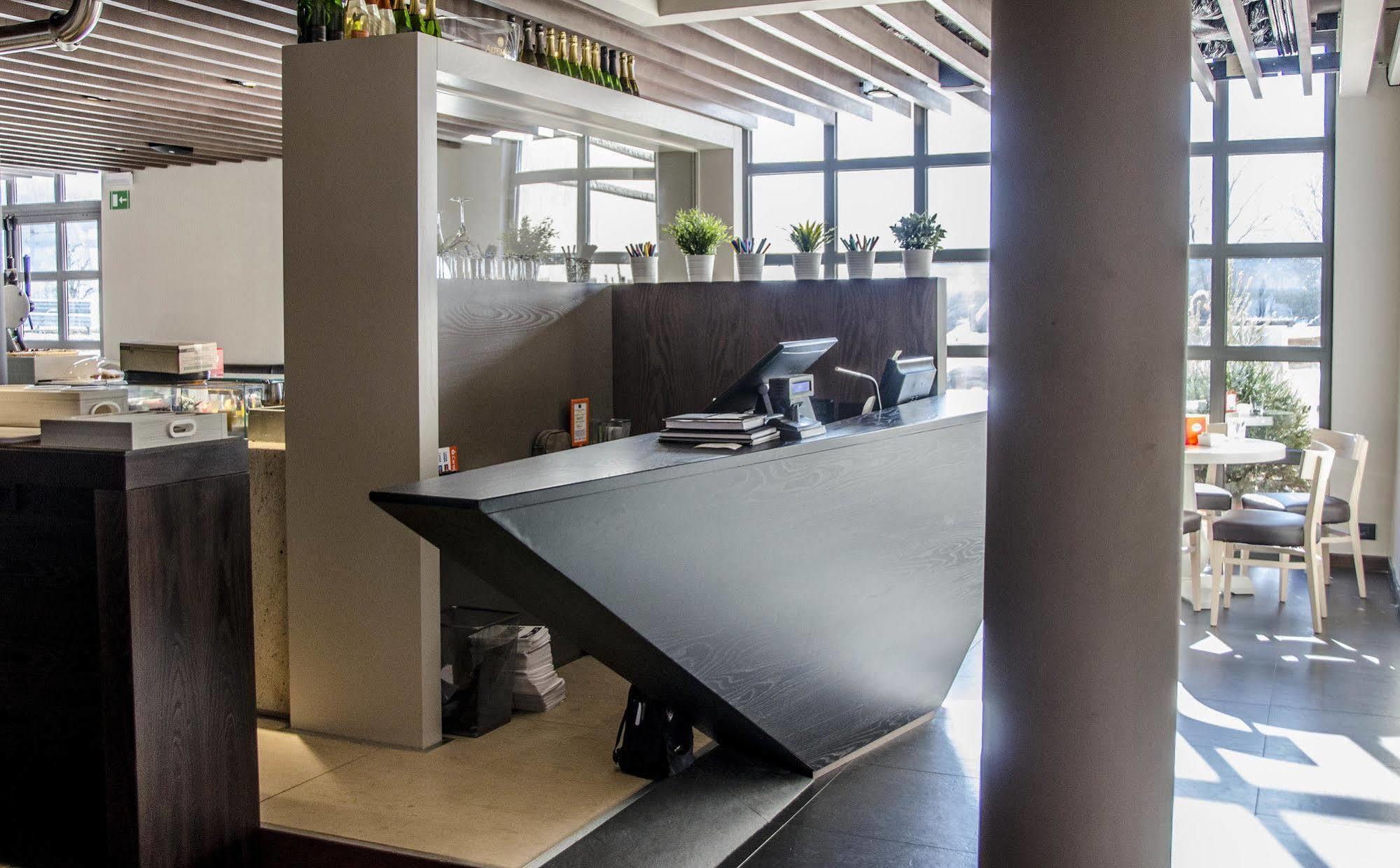 Fly Bike Hotel Тренто Экстерьер фото